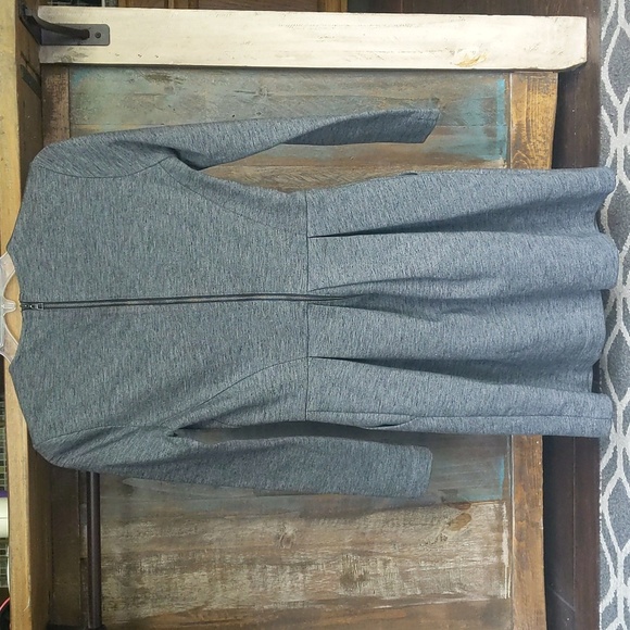 Aritzia Talula Tartine Ponte Knit Fit Flare Dress - Women's 2 - Picture 6 of 10